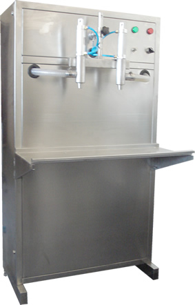 机油润滑油灌装机 防冻液灌装设备 玻璃水自动灌装机