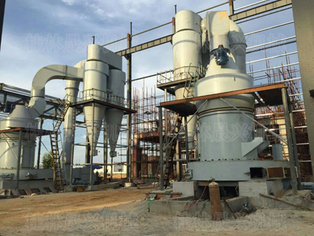 桂林超大型硅灰石粉磨设备 6R雷蒙磨粉机