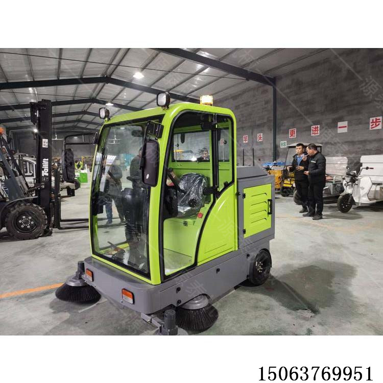 定制小型電動(dòng)全封閉式駕駛室式路面清掃車 電動(dòng)四輪掃路車