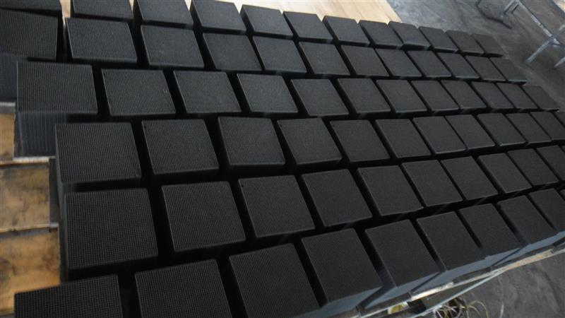 江苏防水蜂窝活性炭生产厂家规格可定制 耐水蜂窝活性炭 蜂窝活性炭