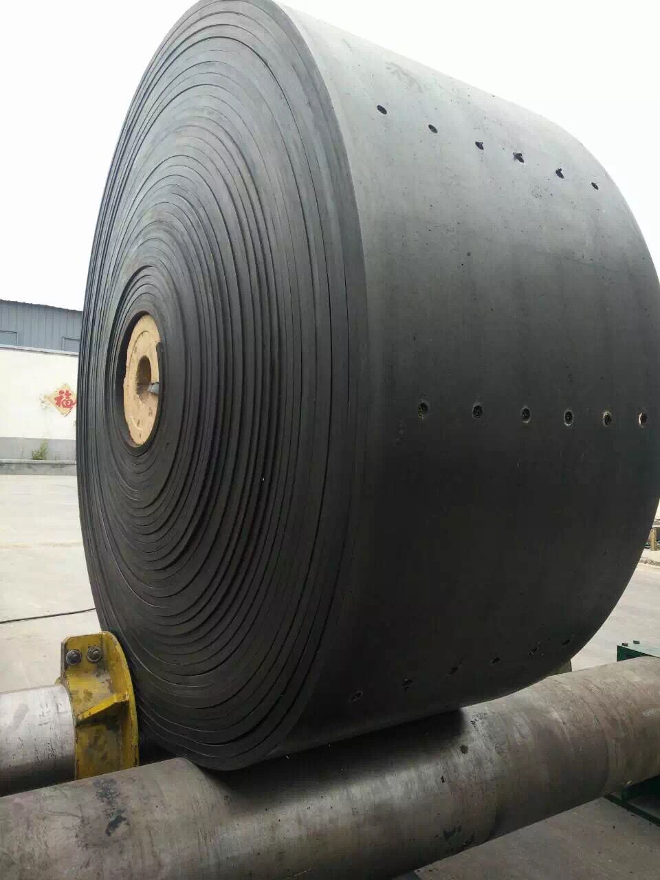 炭素厂用耐腐输送带 阻燃输送带 黑色橡胶输送带 耐高温运输